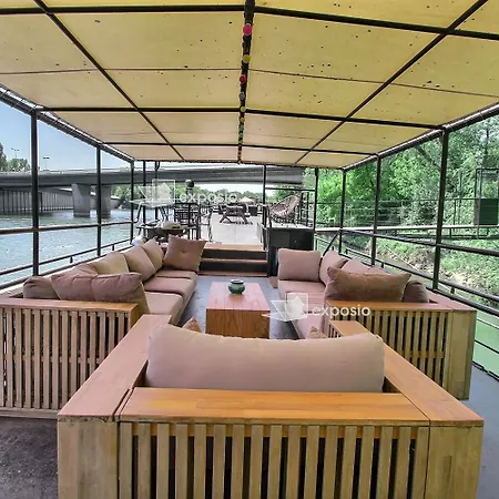 Vakantiehuis Grande Peniche Climatisee Avec Terrasse - Proche Paris