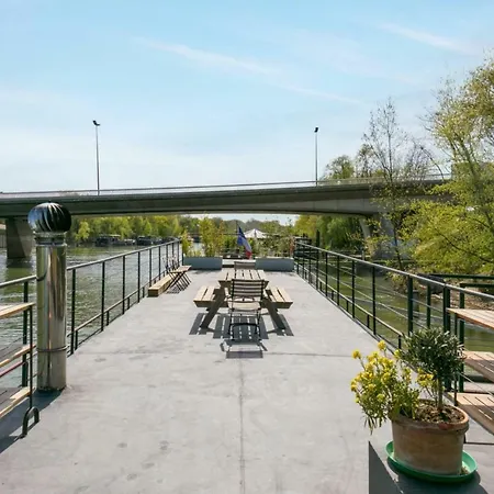 Grande Peniche 4 Ch - 10 Pers -paris - Ile De Puteaux- Terrasses Holiday home *
